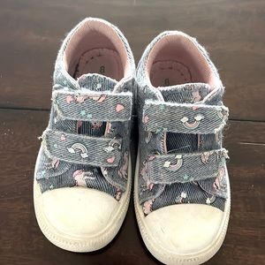 Toddler girls Velcro sneakers size 8
